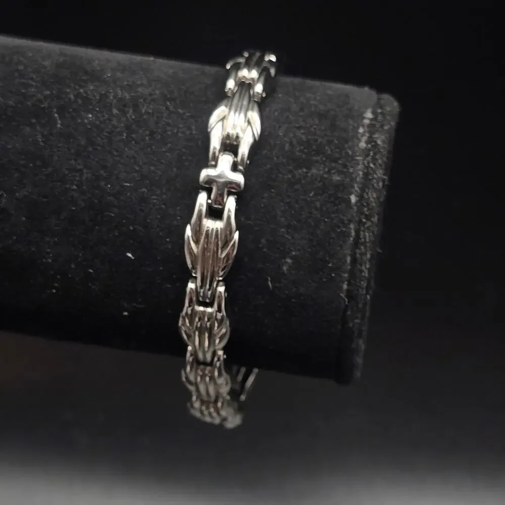 Silver Tone Chain Link Bracelet Cross Center 1990s Costume Jewelry